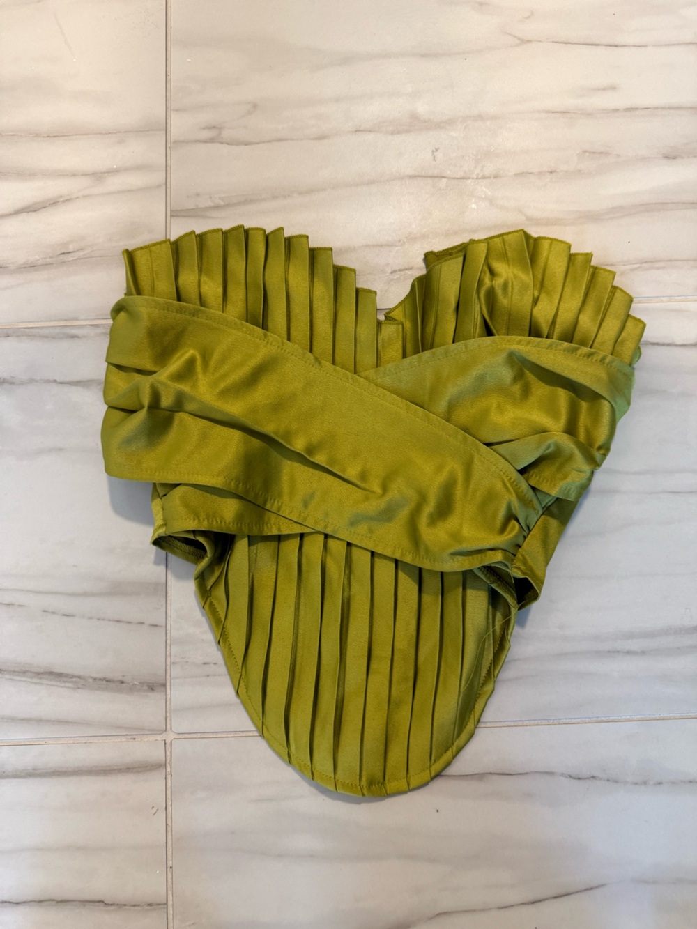 PrettyLittleThing Olive Green Pleated Crop Top